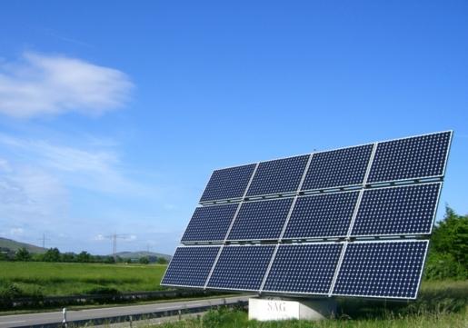 Generatory wiatrowe to rozwiązanie przeznaczone dla właścicieli domów w ciasnej zabudowie lub z małą powierzchnią działki.