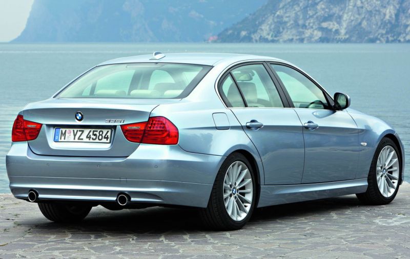 BMW serii 3 sedan - tył