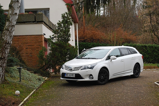 Test Toyota Avensis Wagon 2.0 D4D tylko spokojnie Infor.pl